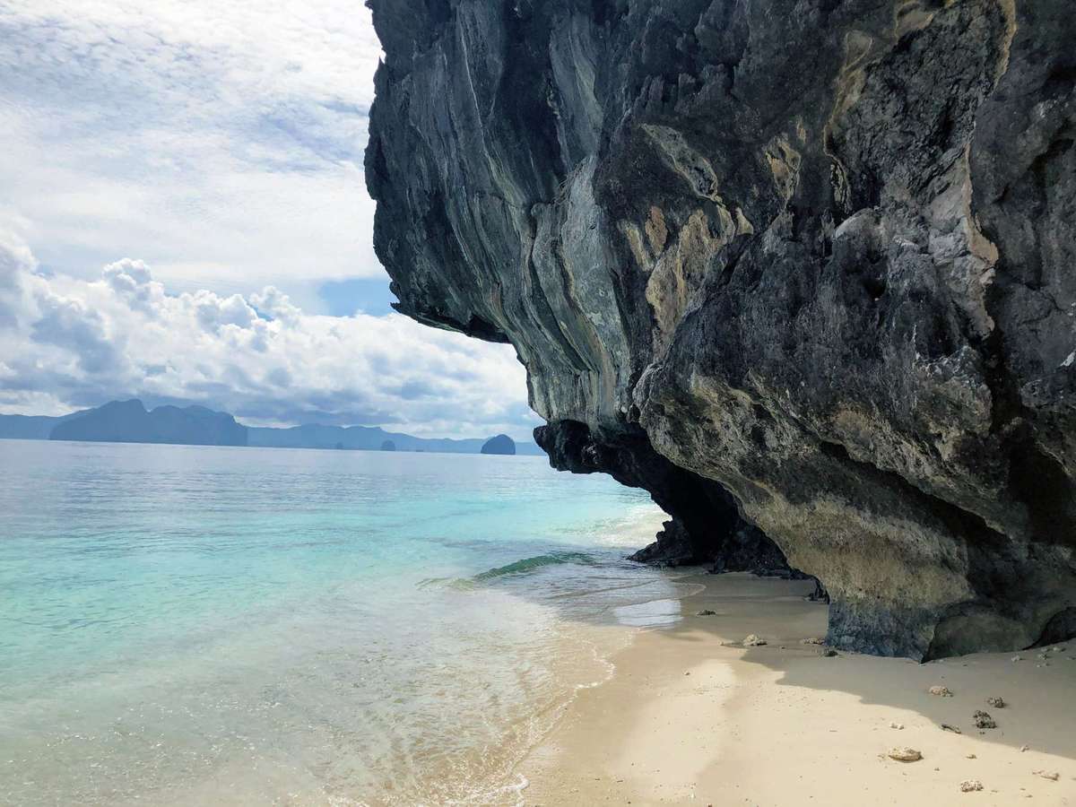 El Nido Tour B Entalula Beach